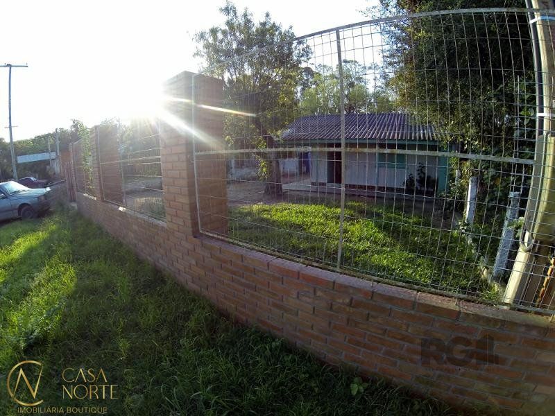 Casa à venda com 2 quartos, 60m², 1 vaga, Avenida Beira Rio no bairro Lami em Porto Alegre