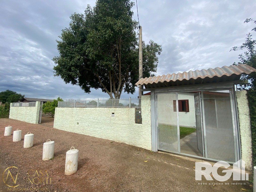 Casa à venda com 2 quartos, 118m², Beco Luiz Sidnei dos Santos Ogando no bairro Lami em Porto Alegre