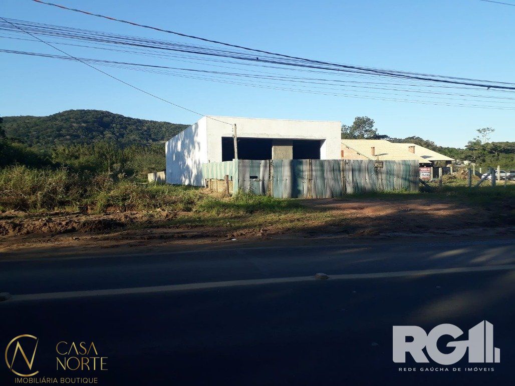 Prédio Comercial à venda , 200m², Avenida Edgar Pires de Castro no bairro Lageado em Porto Alegre