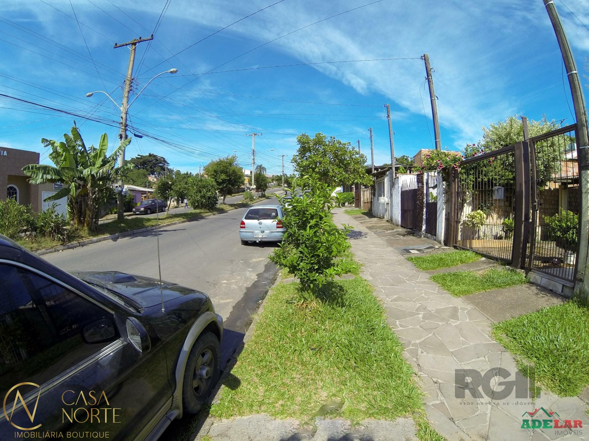 Casa à venda com 2 quartos, 140m², Avenida Romeu Samarani Ferreira no bairro Vila Nova em Porto Alegre