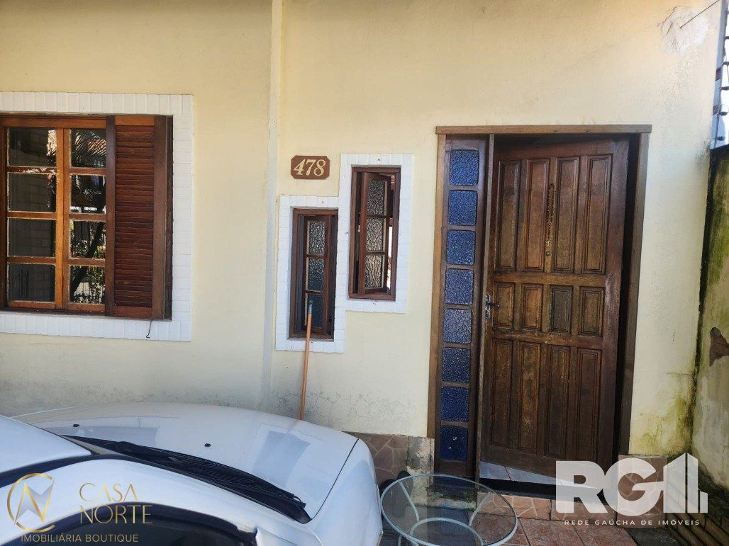 Casa à venda com 2 quartos, 70m², 2 vagas, Rua Baldoino Bottini no bairro Hípica em Porto Alegre