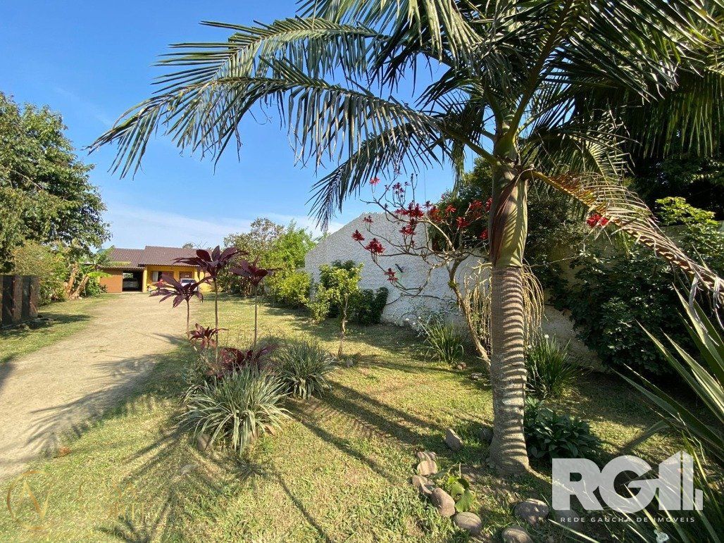 Casa à venda com 4 quartos, 1000m², 2 vagas, Estrada Jacques da Rosa no bairro Lageado em Porto Alegre