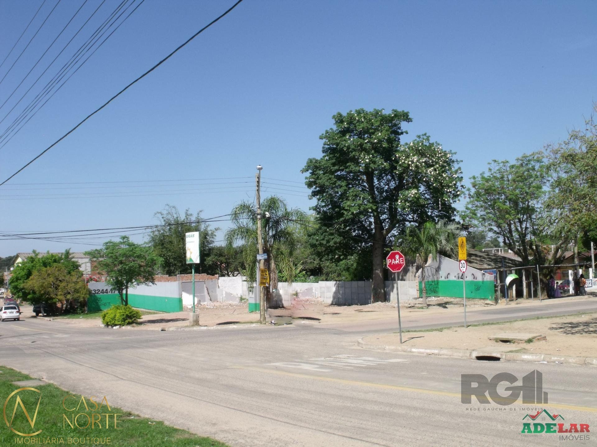Terreno à venda  com 607m², Rua Eustaquio Inácio da Silveira no bairro Belém Novo em Porto Alegre