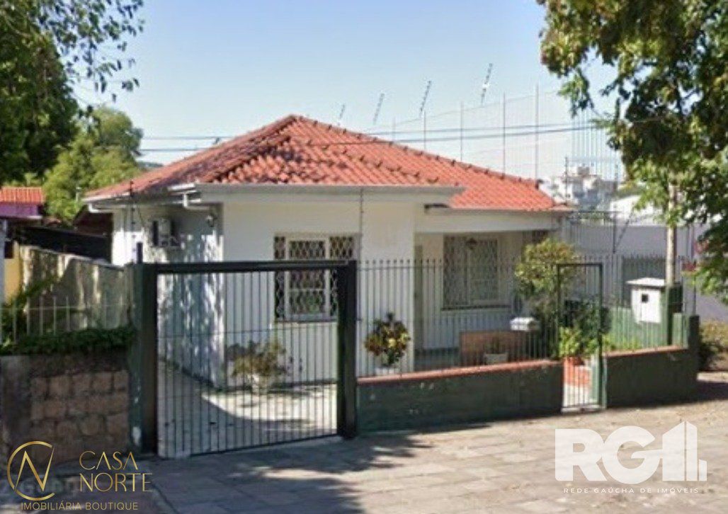 Casa à venda com 3 quartos, 200m², 2 vagas, Avenida Icaraí no bairro Cristal em Porto Alegre
