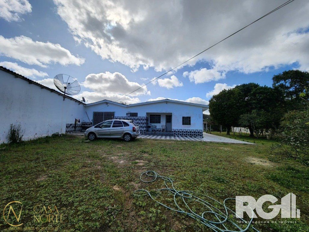 Sítio à venda com 2 quartos, 3060m², 2 vagas, Estrada da Taquara no bairro São Caetano em Porto Alegre