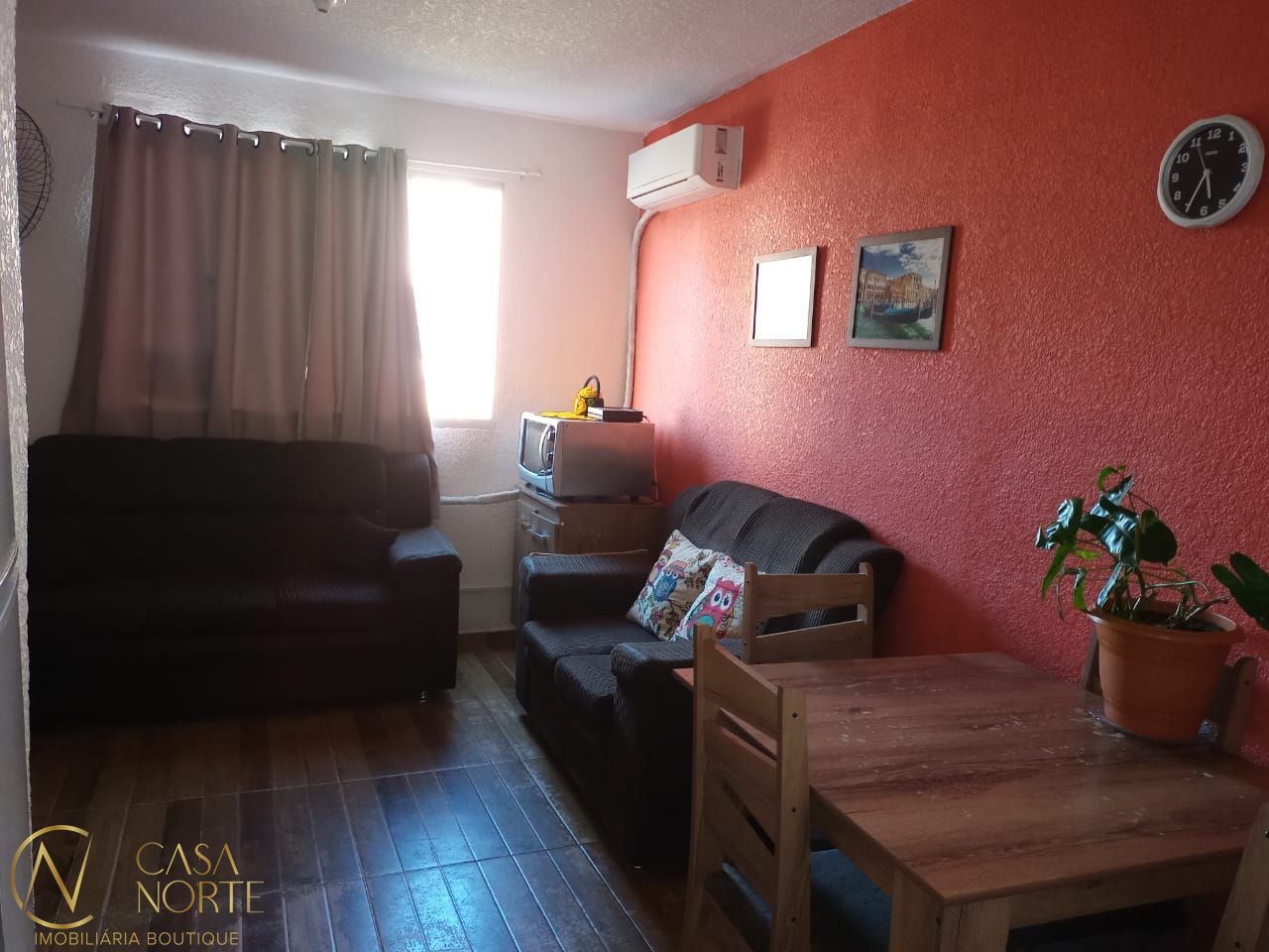 Apartamento à venda com 2 quartos, 40m², 1 vaga, Avenida Edgar Pires de Castro no bairro Hípica em Porto Alegre