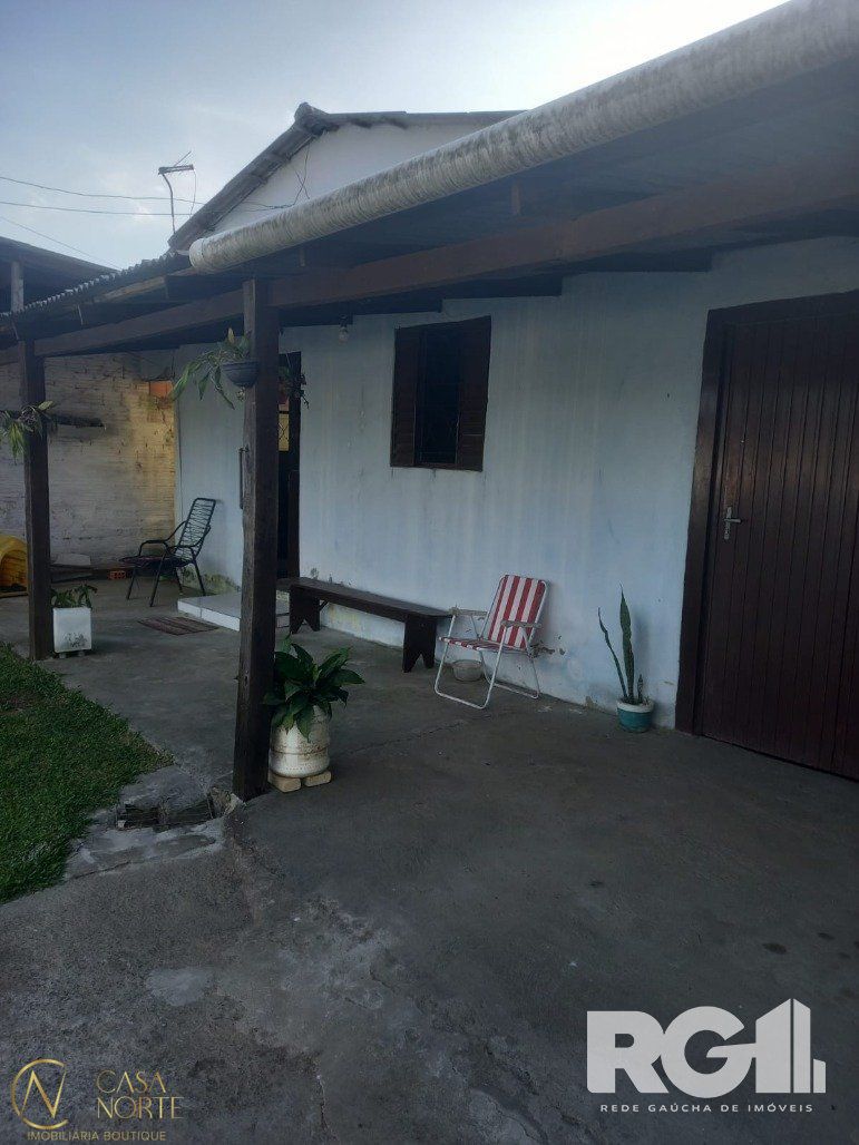 Casa à venda com 3 quartos, 108m², 2 vagas, Rua Primavera do Varejão no bairro Lami em Porto Alegre
