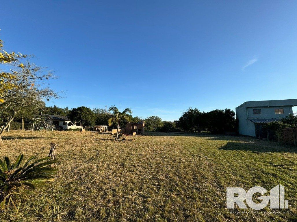 Terreno à venda  com 2000m², Rua Oito Mil e Quinze no bairro Lageado em Porto Alegre