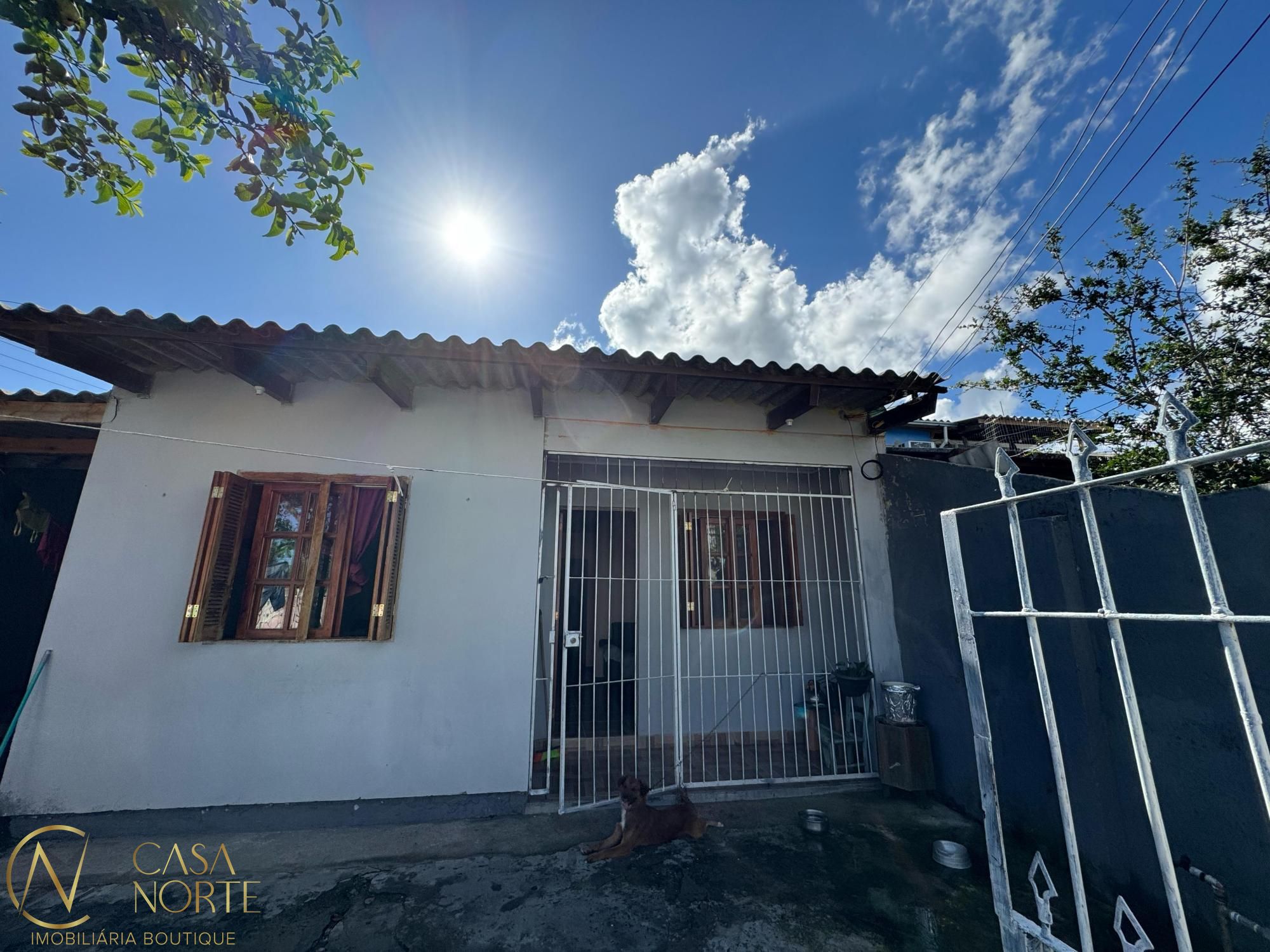 Casa à venda com 2 quartos com 150m², 1 vaga, Acesso I no bairro Restinga em Porto Alegre