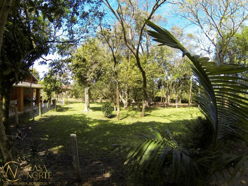 Sítio à venda com 2 quartos, 6220m², 2 vagas, Estrada Otaviano José Pinto no bairro Lami em Porto Alegre
