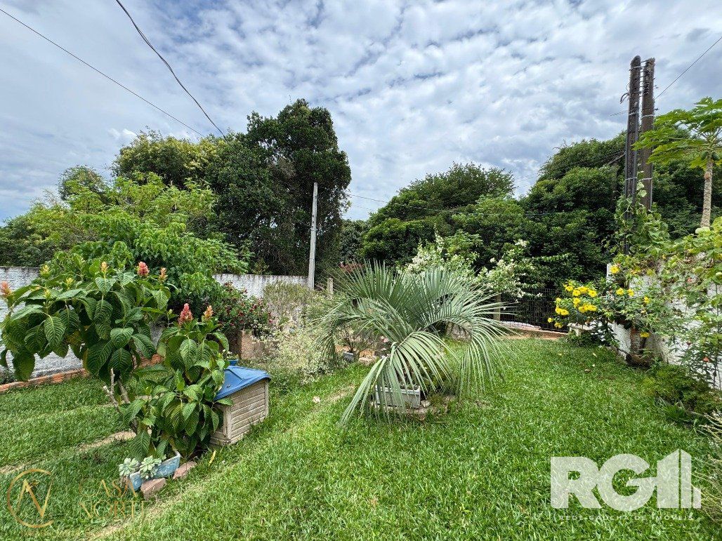 Casa à venda com 2 quartos, 161m², 3 vagas, Beco do Armando no bairro Lageado em Porto Alegre