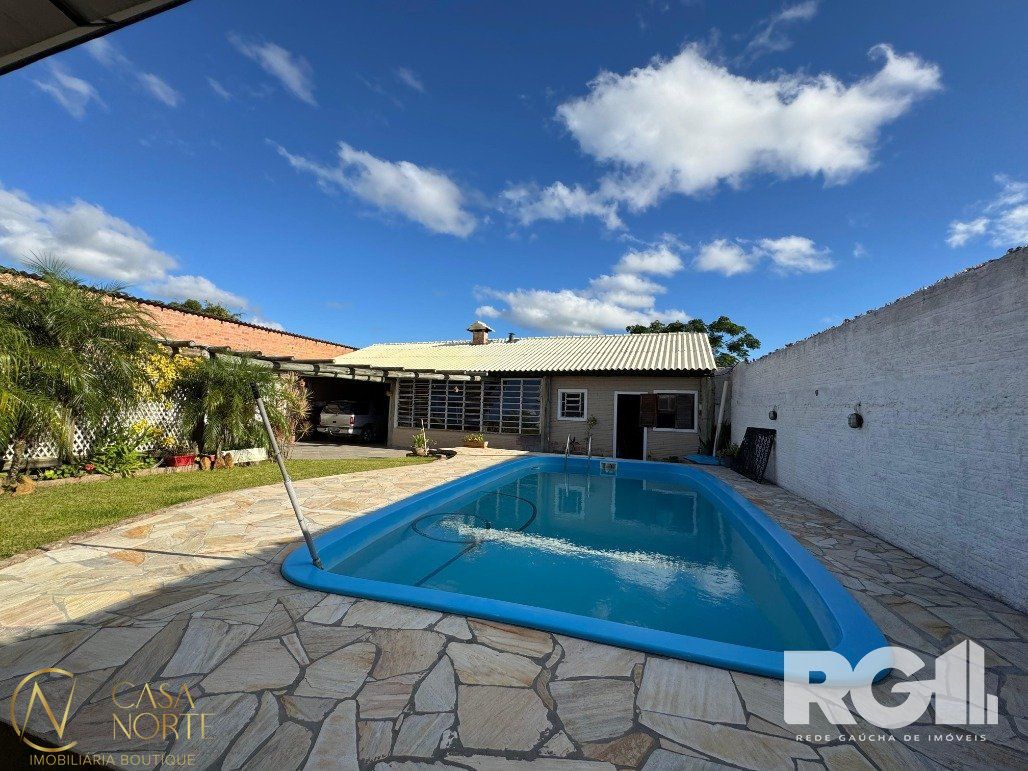 Casa à venda com 3 quartos, 192m², Rua Brinco-De-Princesa no bairro Restinga em Porto Alegre