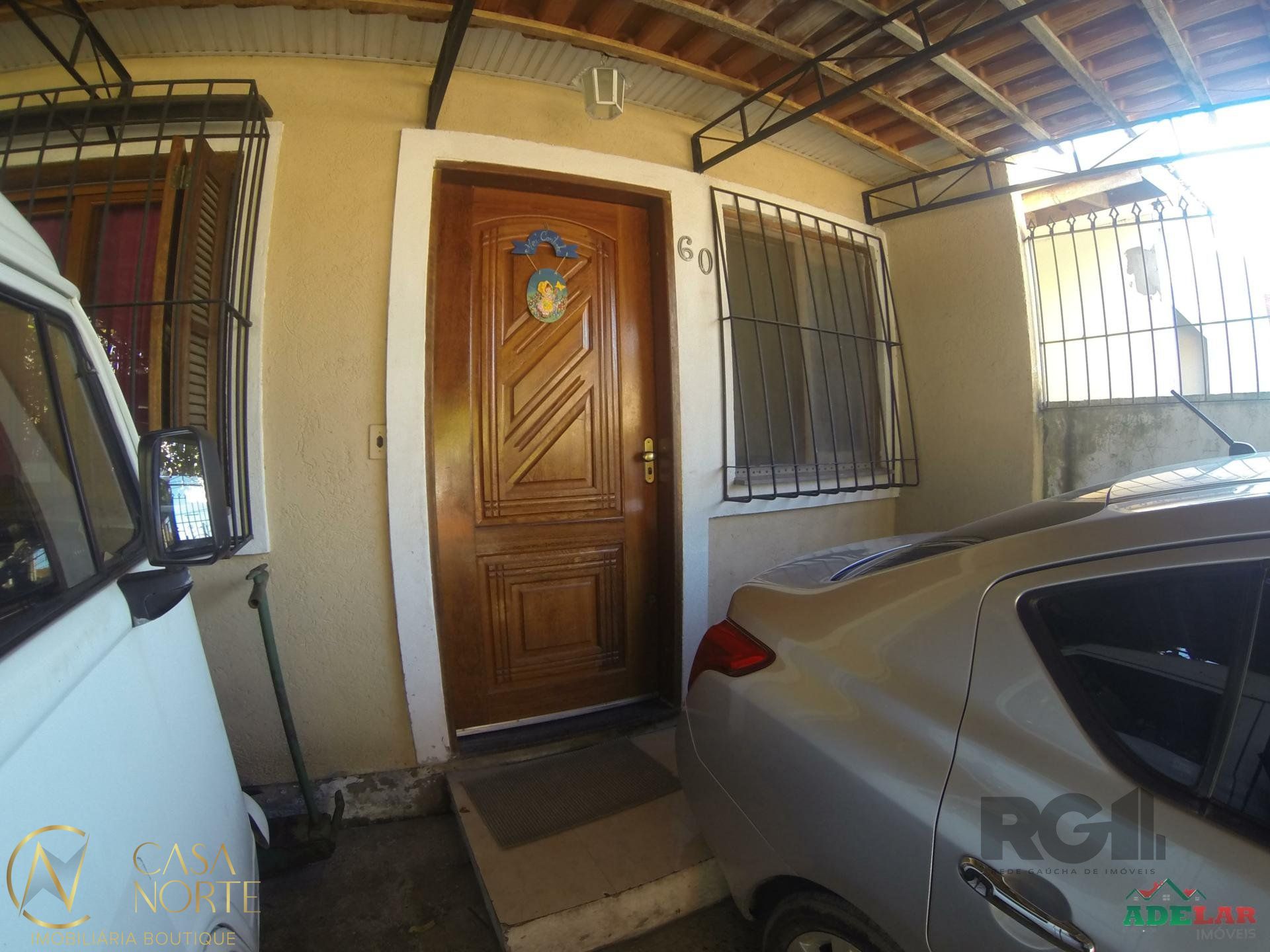 Casa à venda com 2 quartos, 28m², 2 vagas, Rua Antônia Zardin Perondi no bairro Hípica em Porto Alegre