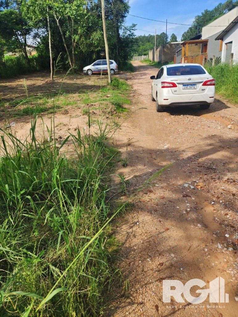 Terreno à venda  com 320m², Avenida Edgar Pires de Castro no bairro Lageado em Porto Alegre
