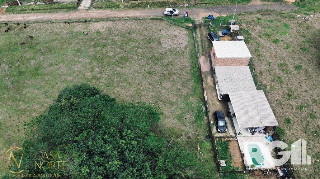 Terreno à venda  com 430m², Estrada Jacques da Rosa no bairro Lageado em Porto Alegre
