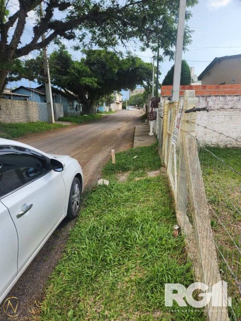 Casa à venda com 2 quartos, 60m², Rua a (Lot Jd Floresta) no bairro Lami em Porto Alegre