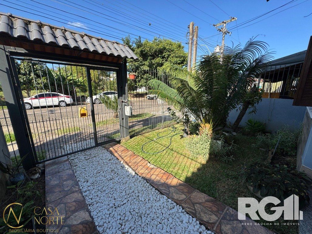 Casa à venda com 3 quartos, 100m², 1 suíte, 2 vagas, Rua Baldoino Bottini no bairro Hípica em Porto Alegre