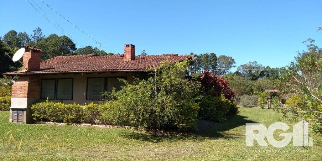 Sítio à venda com 2 quartos, 3022m², Rua Adroaldo de Souza Santos no bairro São Caetano em Porto Alegre