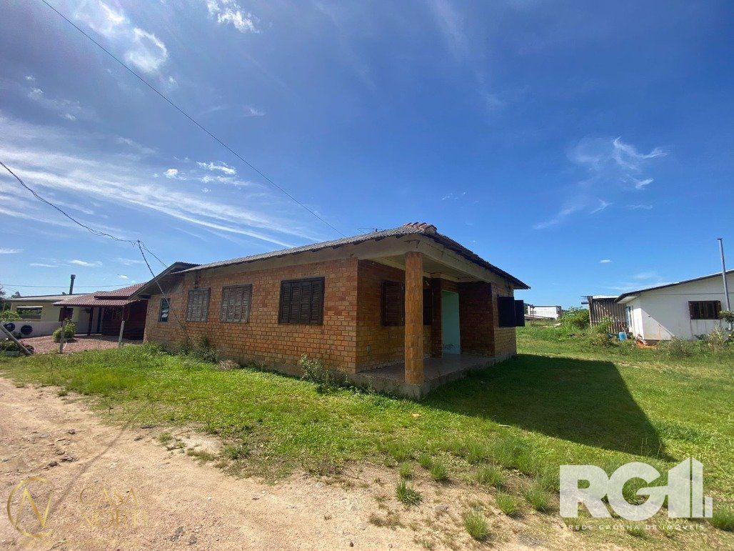 Casa à venda com 3 quartos, 60m², Avenida do Lami no bairro Boa Vista do Sul em Porto Alegre