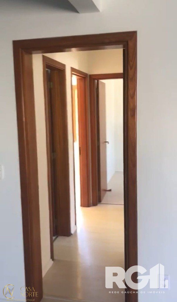 Apartamento à venda com 3 quartos, 93m², 1 suíte, 1 vaga, Rua Azevedo Sodré no bairro Passo da Areia em Porto Alegre