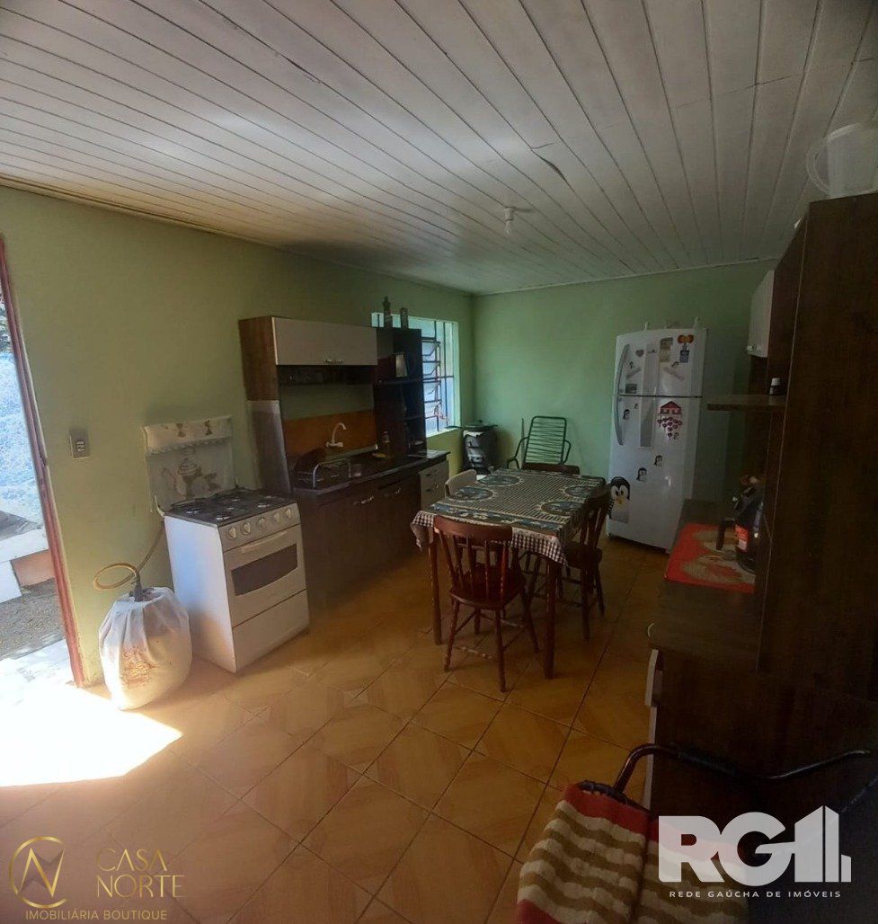 Casa à venda com 3 quartos, 97m², Rua E no bairro Extrema em Porto Alegre