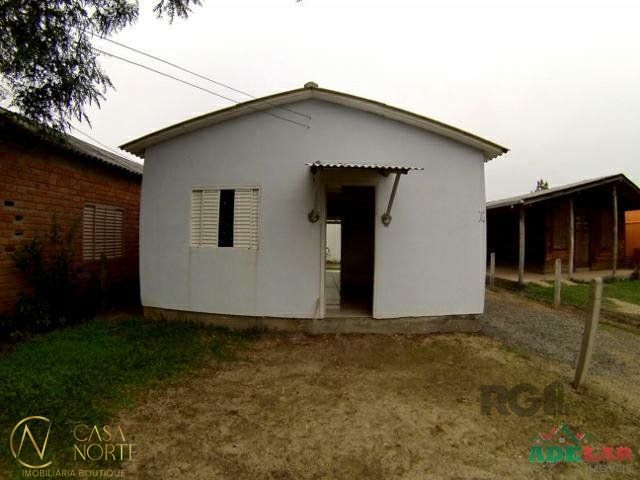 Casa à venda com 2 quartos, 140m², 1 vaga, Beco Três no bairro Lami em Porto Alegre