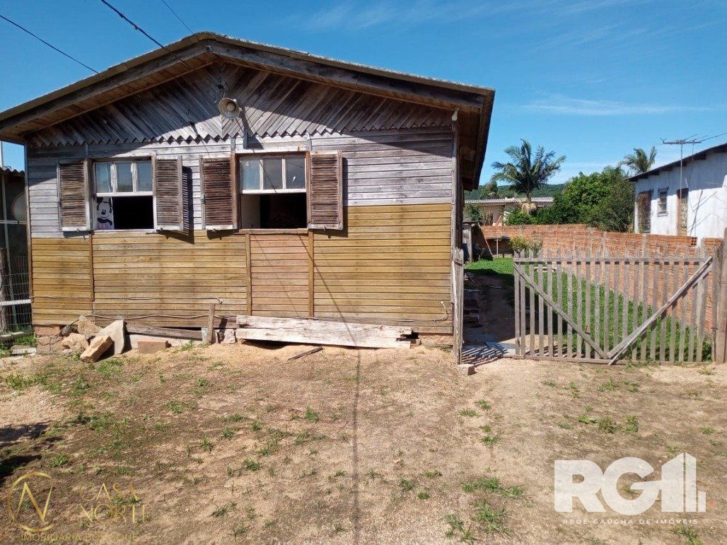 Casa à venda com 3 quartos, 500m², 1 vaga, Rua Oito Mil e Quatorze no bairro Lageado em Porto Alegre