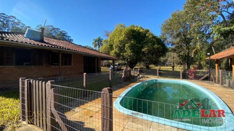 Sítio à venda com 1 quarto, 2759m², Estrada Jacques da Rosa no bairro Lageado em Porto Alegre