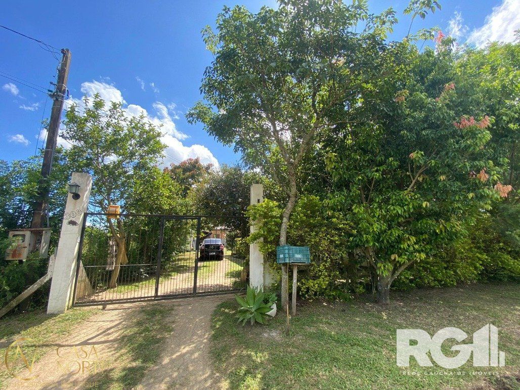 Casa à venda com 3 quartos, 138m², Rua Oito Mil e Quatorze no bairro Lageado em Porto Alegre