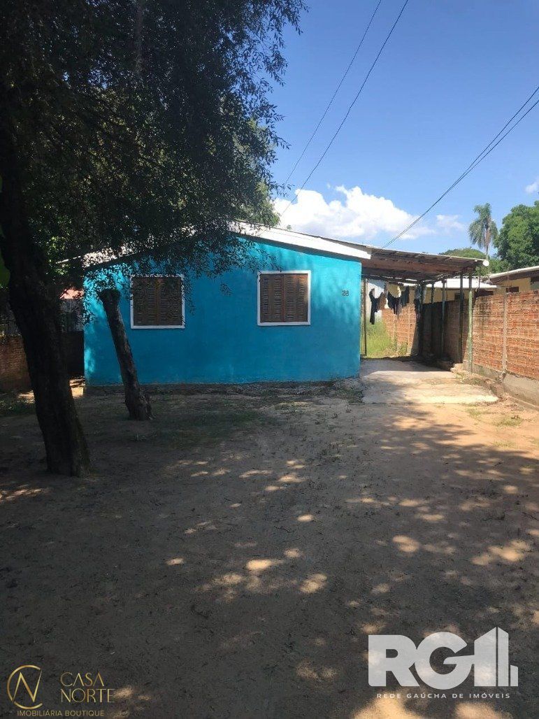 Casa à venda com 2 quartos, 70m², 1 vaga, Rua José Bernardes no bairro Lami em Porto Alegre