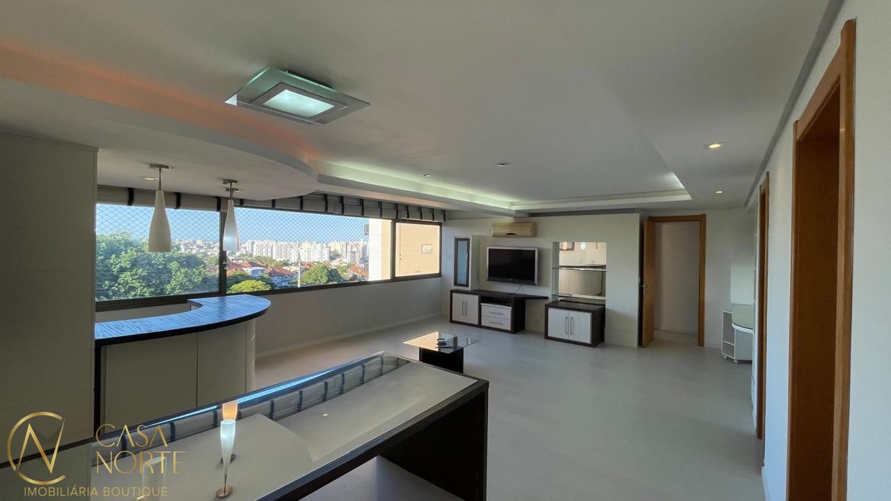 Apartamento à venda com 3 quartos, 137m², 1 suíte, 2 vagas, Avenida Cristóvão Colombo no bairro Floresta em Porto Alegre
