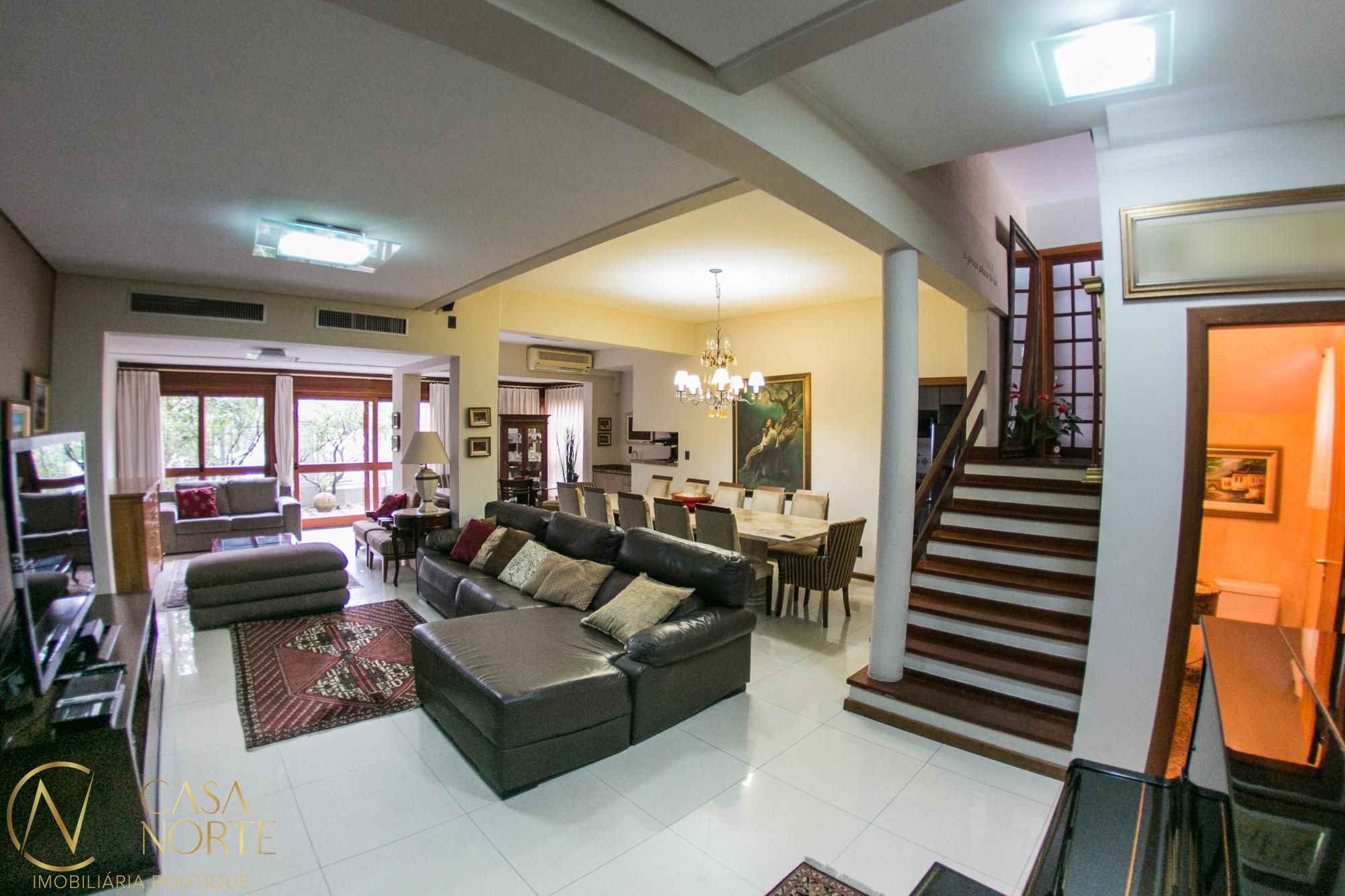 Casa de Condomínio à venda com 6 quartos, 520m², 2 suítes, 4 vagas, Rua Gustavo Schmidt no bairro Três Figueiras em Porto Alegre