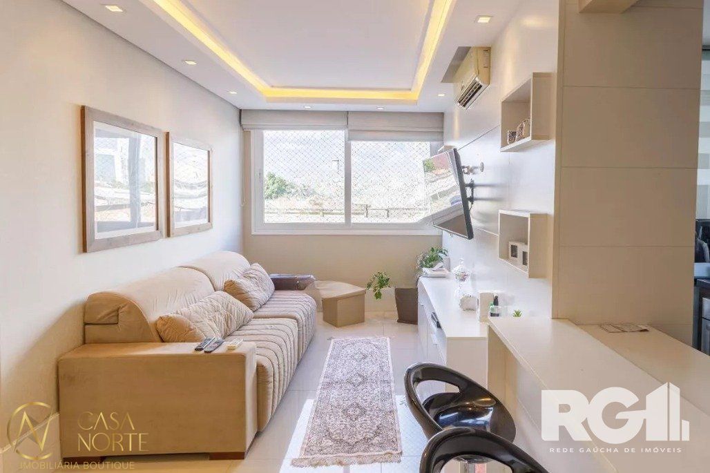 Apartamento à venda com 2 quartos, 59m², 1 suíte, 1 vaga, Rua Augusto Severo no bairro São João em Porto Alegre