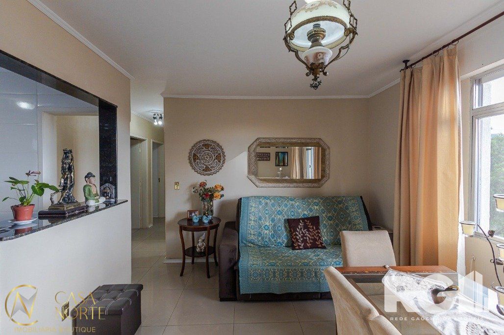 Cobertura à venda com 3 quartos, 160m², 1 suíte, 2 vagas, Rua Gaston Englert no bairro Vila Ipiranga em Porto Alegre