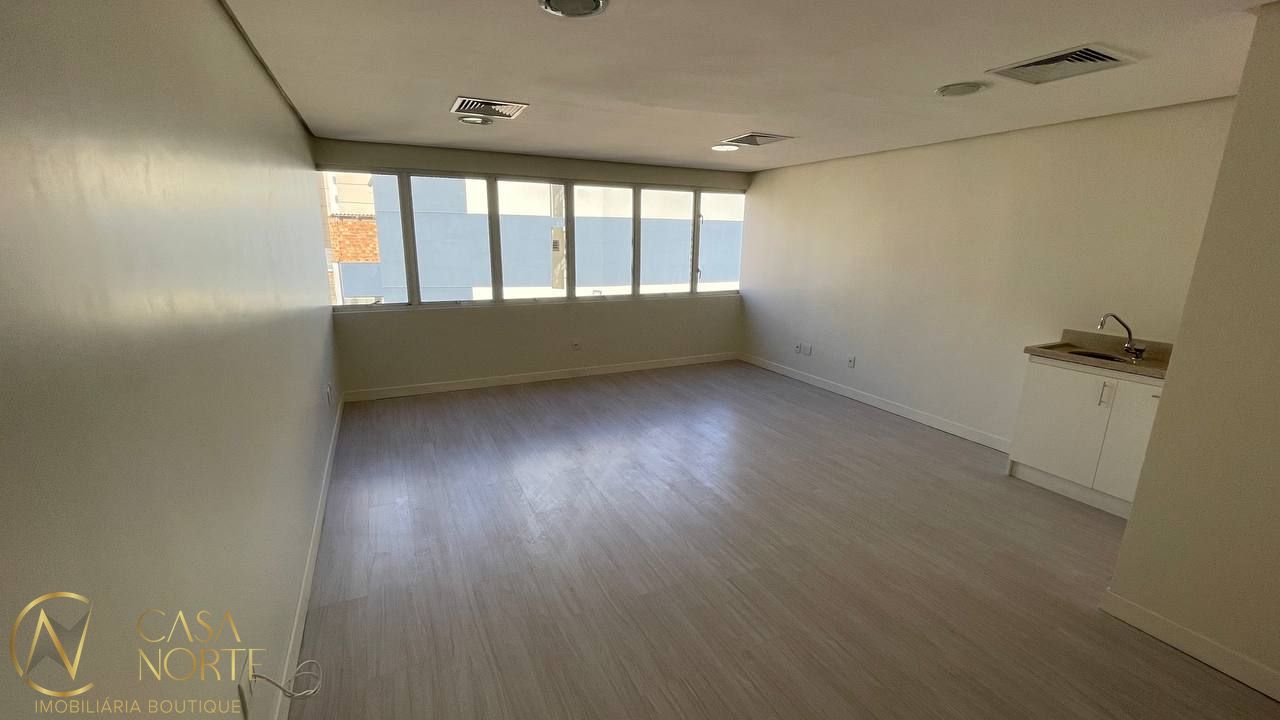 Sala Comercial à venda com 1 quarto, 29m², 1 vaga, Rua Washington Luiz no bairro Centro Histórico em Porto Alegre