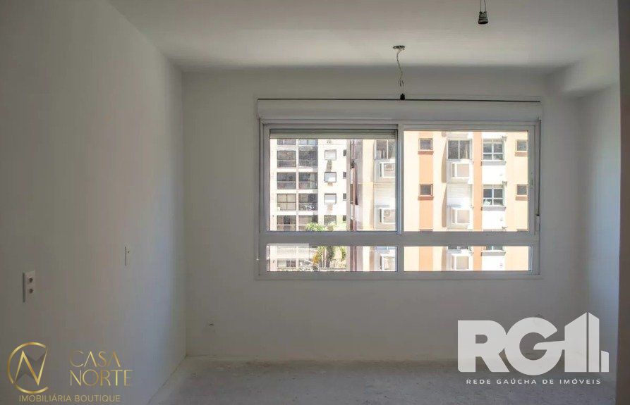 Loft à venda com 1 quarto, 27m², 1 vaga, Avenida dos Cubanos no bairro Partenon em Porto Alegre