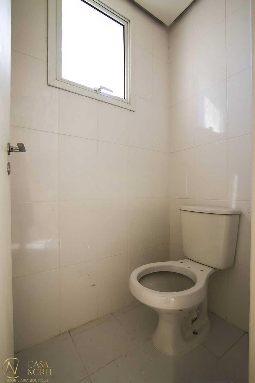 Sala Comercial à venda com 1 quarto, 29m², 1 vaga, Rua Washington Luiz no bairro Centro Histórico em Porto Alegre