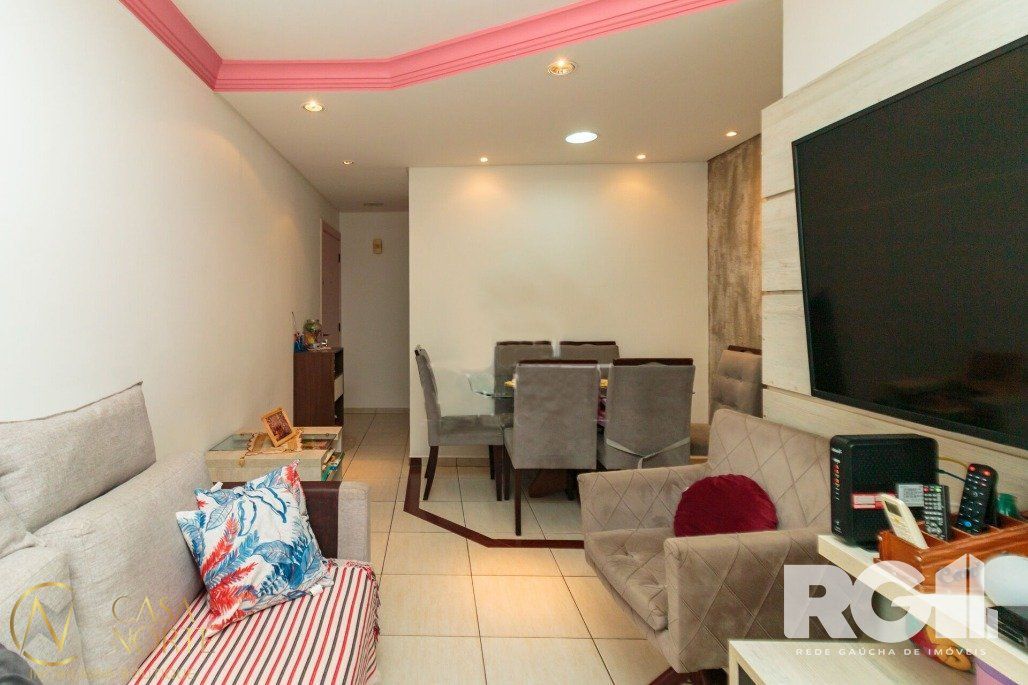 Apartamento à venda com 3 quartos, 63m², 1 vaga, Avenida Sertório no bairro Sarandi em Porto Alegre