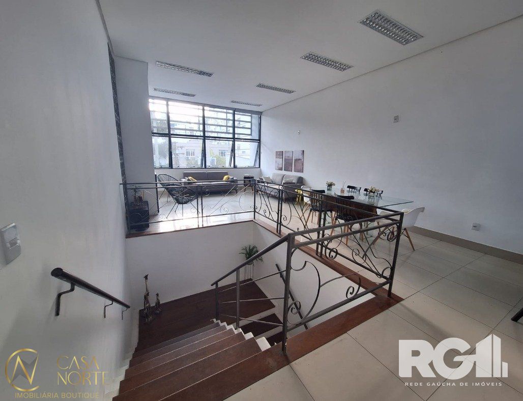 Geminado à venda , 325m², Avenida Getúlio Vargas no bairro Menino Deus em Porto Alegre
