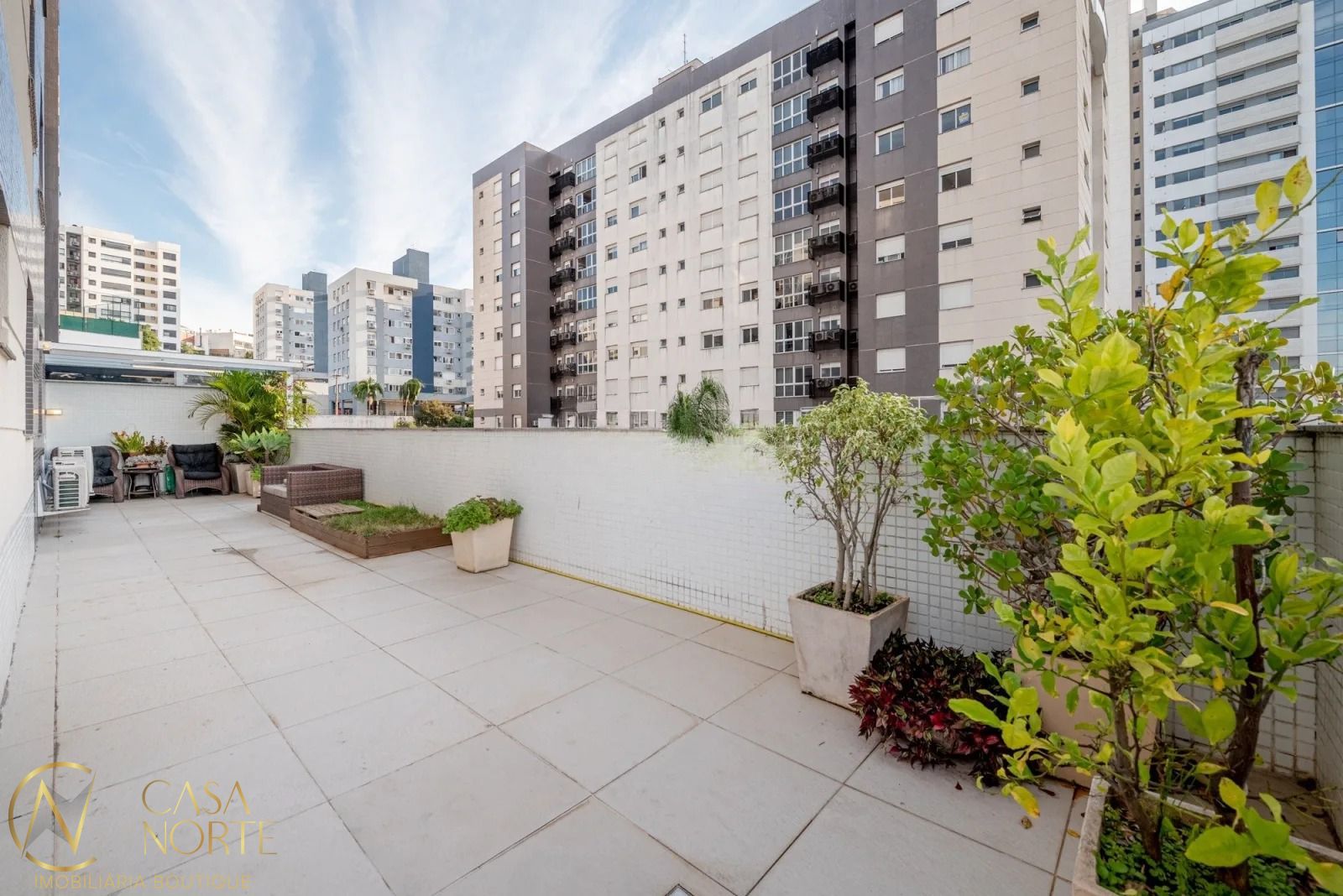 Apartamento Garden à venda com 3 quartos, 178m², 1 suíte, 2 vagas, Avenida Doutor Nilo Peçanha no bairro Chácara das Pedras em Porto Alegre