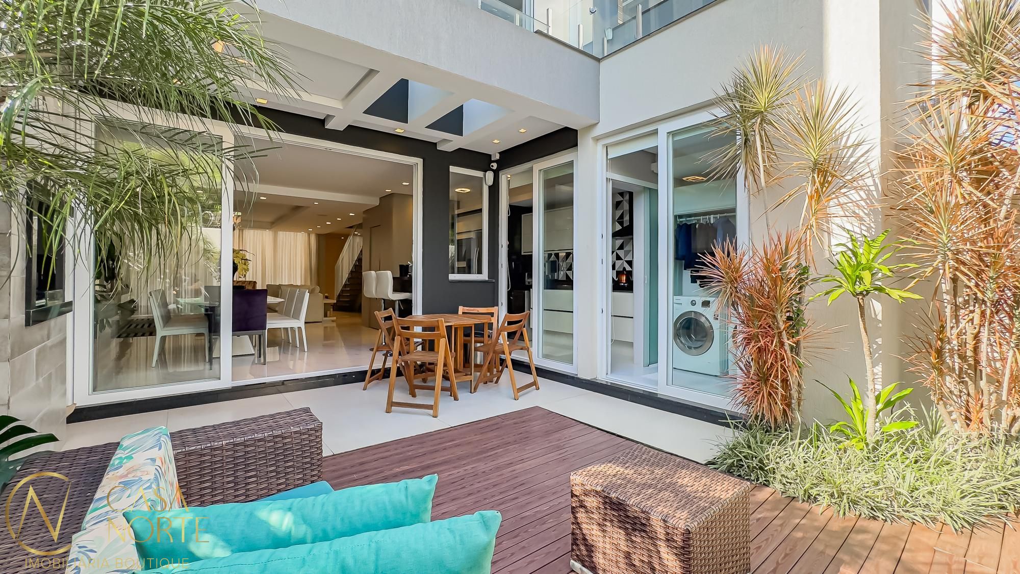Casa de Condomínio à venda com 3 quartos, 329m², 3 suítes, 3 vagas, Avenida Willy Eugênio Fleck no bairro Ecoville em Porto Alegre