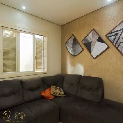 Casa à venda com 2 quartos, 120m², 1 suíte, 2 vagas, Avenida Baltazar de Oliveira Garcia no bairro Costa e Silva em Porto Alegre