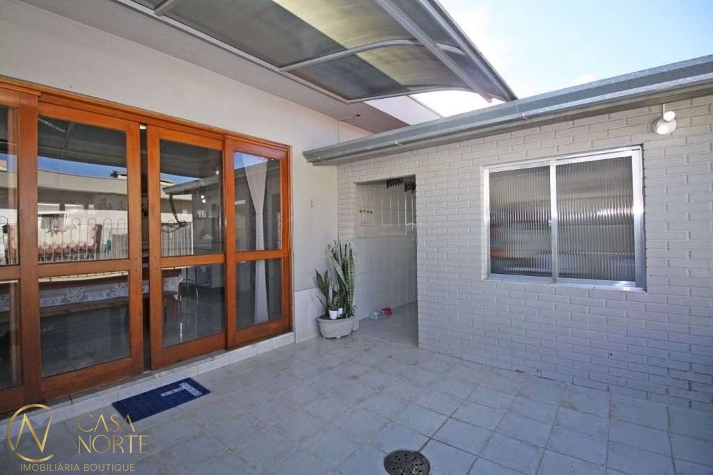 Cobertura à venda com 5 quartos, 252m², 2 vagas, Avenida do Forte no bairro Cristo Redentor em Porto Alegre