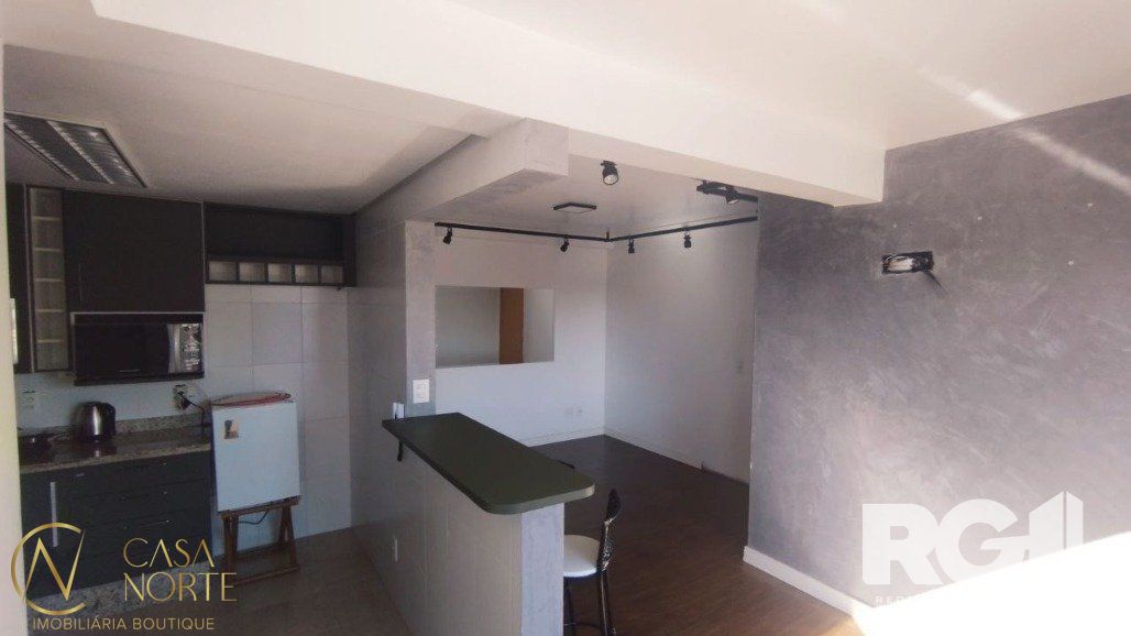 Apartamento à venda com 3 quartos, 74m², 1 suíte, 2 vagas, Rua Comendador Albino Cunha no bairro Cristo Redentor em Porto Alegre