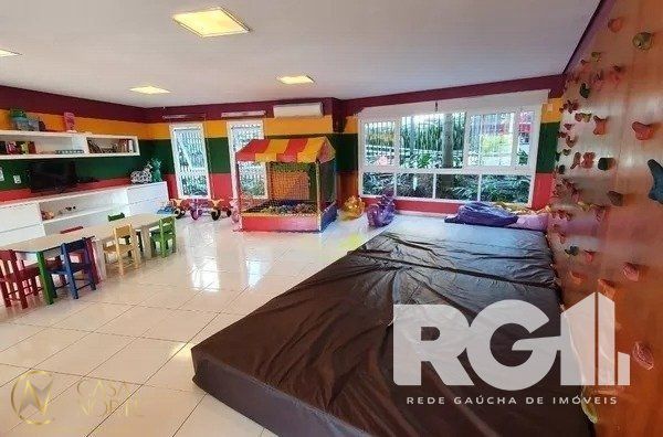 Apartamento à venda com 3 quartos, 73m², 1 suíte, 2 vagas, Rua Doutor Carlos Renato Rua Fonseca no bairro Jardim Sabará em Porto Alegre