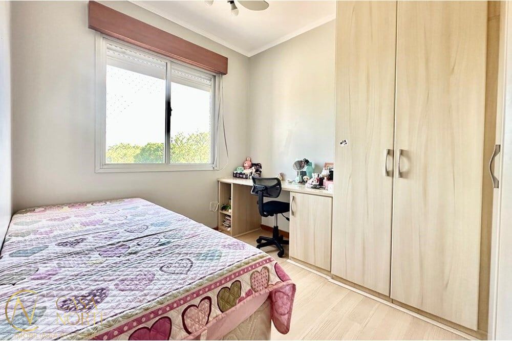 Apartamento à venda com 3 quartos, 76m², 1 suíte, 1 vaga, Avenida João Xxviii no bairro São Sebastião em Porto Alegre
