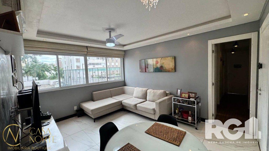 Apartamento à venda com 3 quartos, 69m², 1 suíte, 1 vaga, Rua Antônio Joaquim Mesquita no bairro Passo da Areia em Porto Alegre