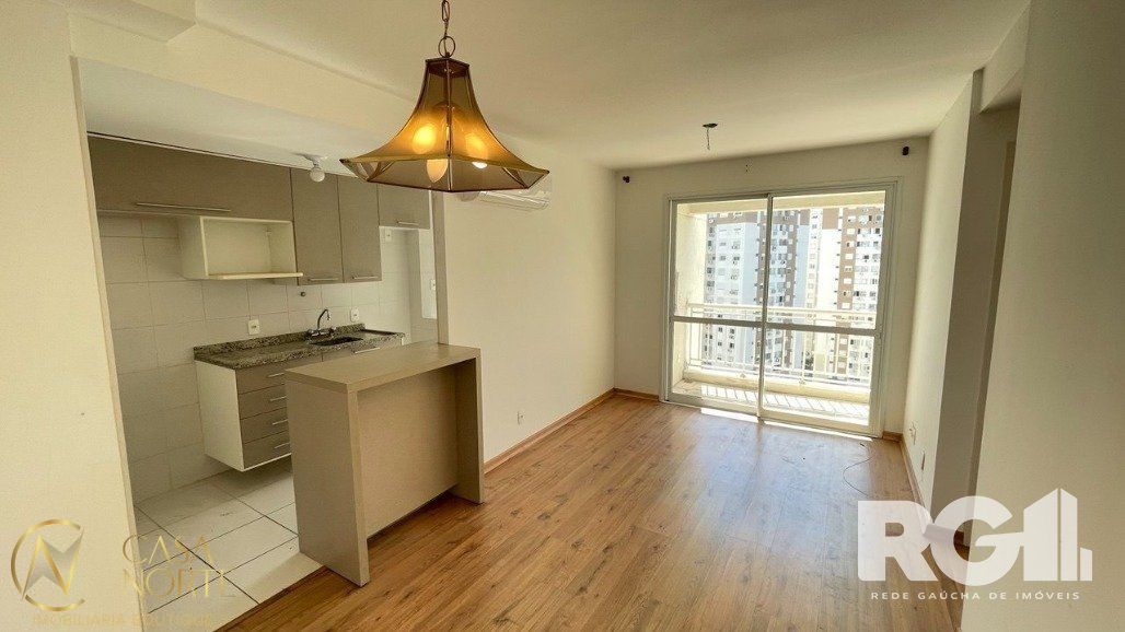 Apartamento à venda com 2 quartos, 62m², 1 suíte, 1 vaga, Avenida Benno Mentz no bairro Vila Ipiranga em Porto Alegre