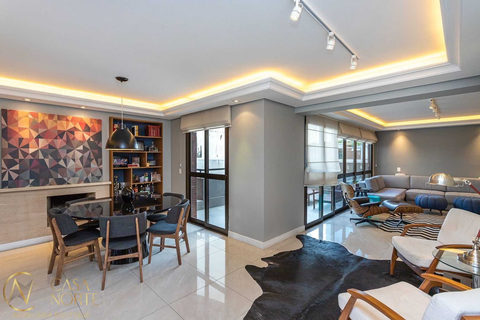 Apartamento Garden à venda com 3 quartos, 181m², 2 suítes, 2 vagas, Avenida Mariland no bairro Auxiliadora em Porto Alegre