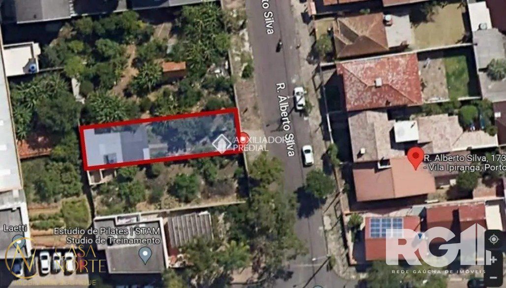 Terreno à venda  com 300m², Rua Alberto Silva no bairro Vila Ipiranga em Porto Alegre